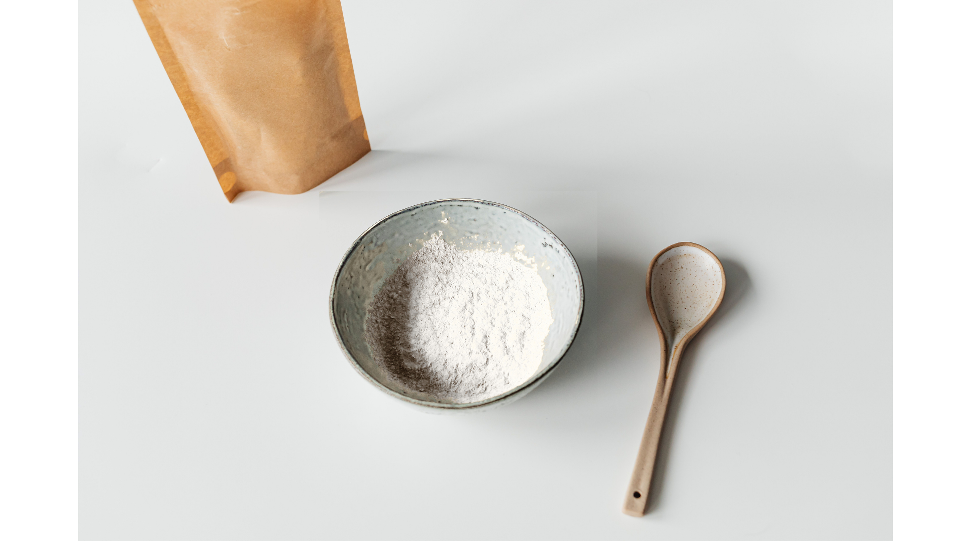 אבקת חימר לבן (Kaolin)